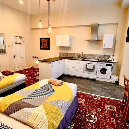 Castle Lodge Guest House 86-88 Sheil Rd L6 3Af Ливърпул Екстериор снимка