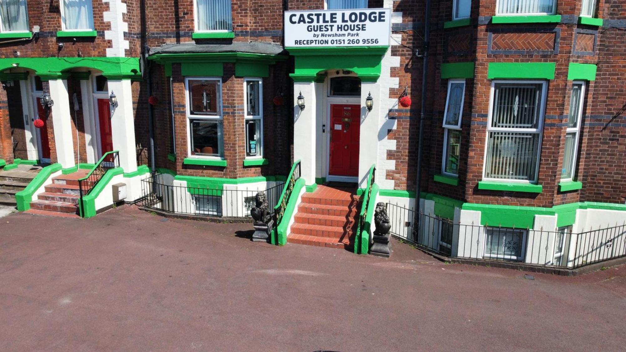 Castle Lodge Guest House 86-88 Sheil Rd L6 3Af Ливърпул Екстериор снимка